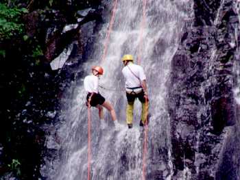 Rapel na Cachoeira 2 do Bissoli